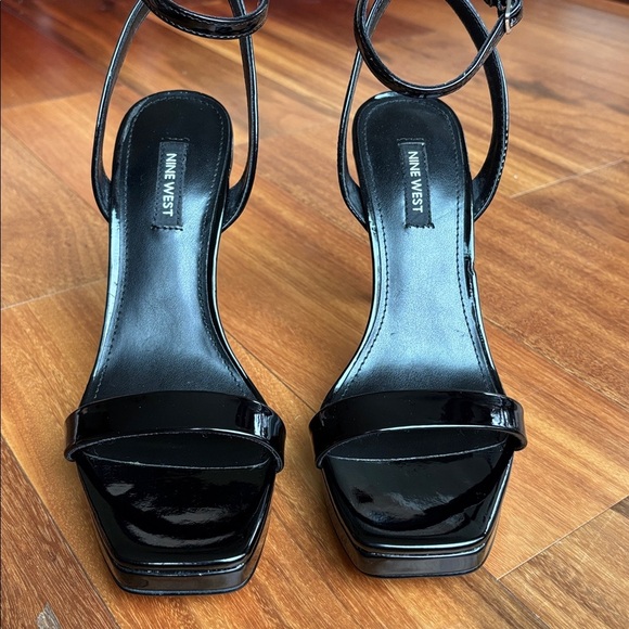 NWOT Nine West heels - Picture 2 of 8